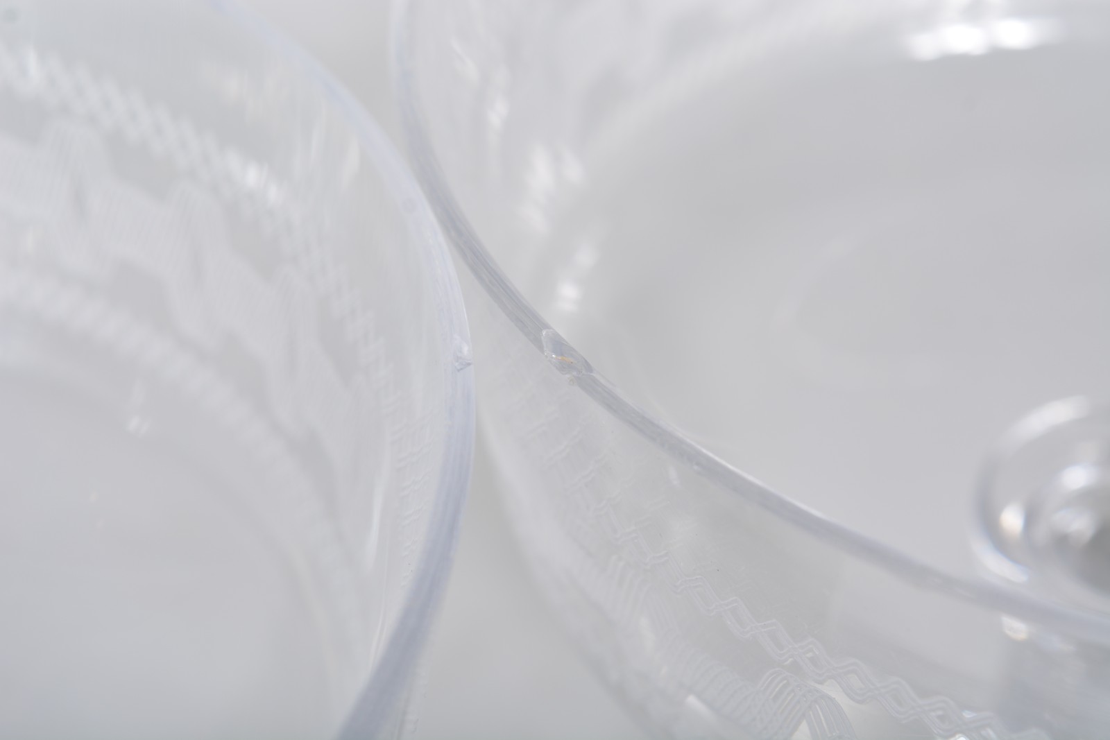 Par de compoteiras de cristal europeu com "gregas" lavradas. Pequenos... - foto 6 de 6