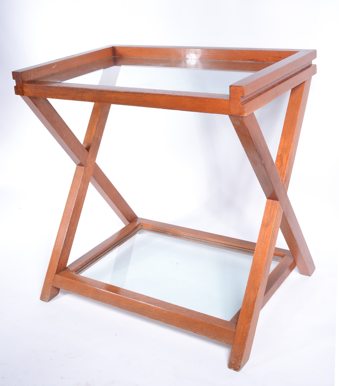 Mesa/bar de madeira nobre com 2 platôs de vidro, base na forma de... - foto 1 de 7