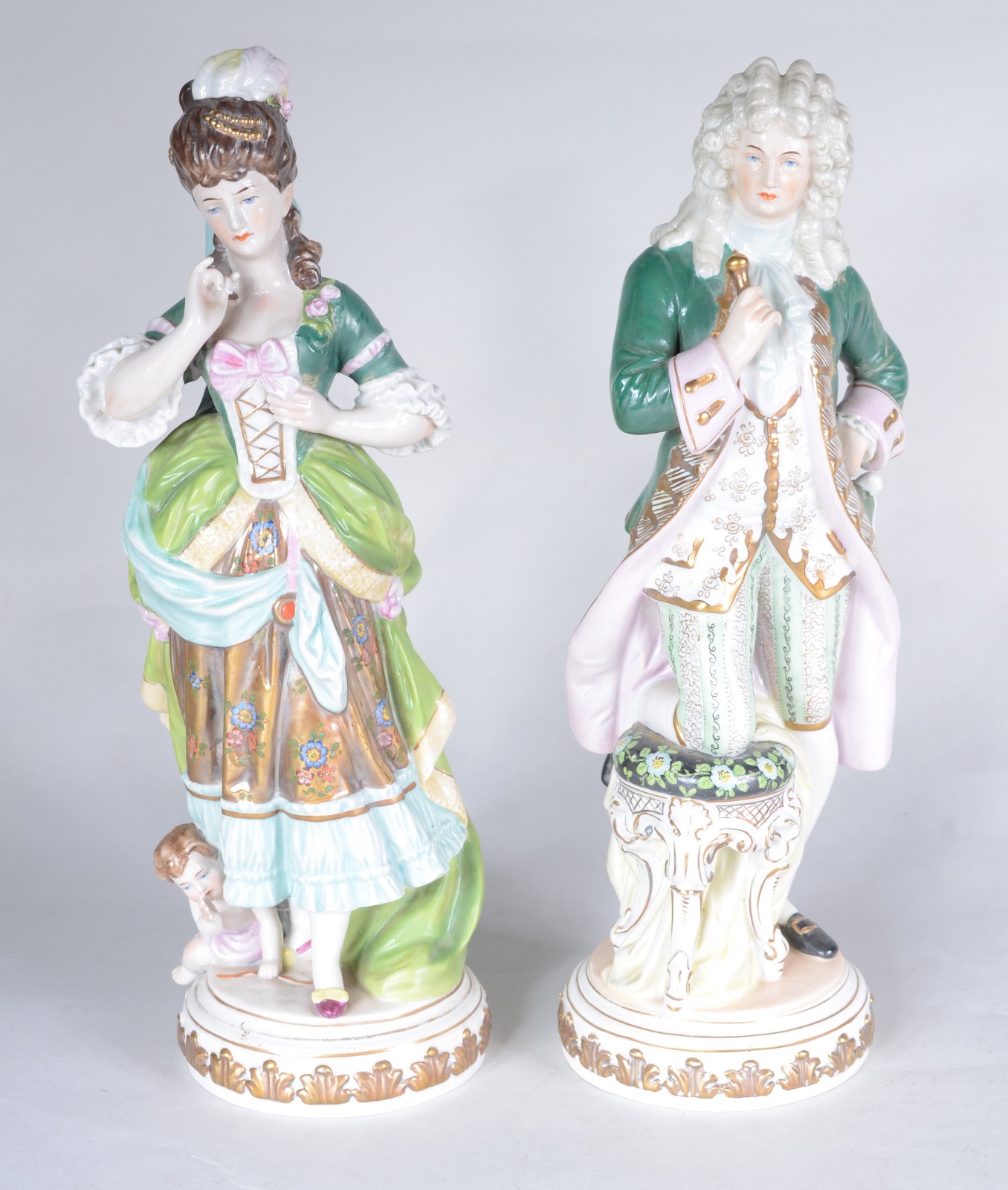 Par de estatuetas de porcelana alemã policromada representando casal... - foto 2 de 11