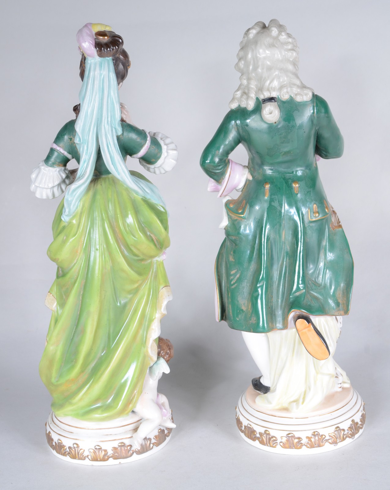 Par de estatuetas de porcelana alemã policromada representando casal... - foto 4 de 11