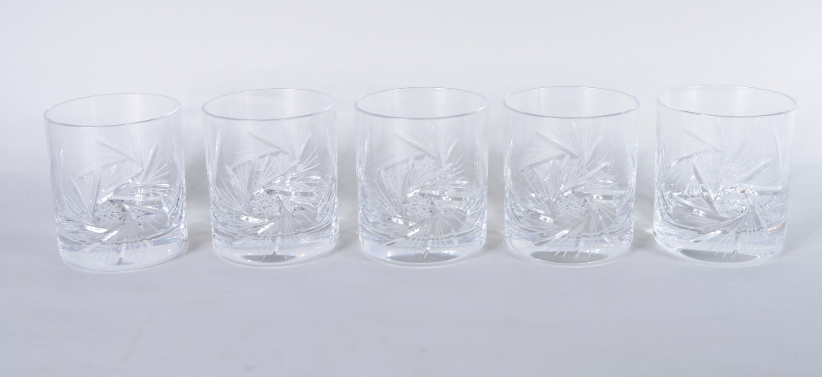 Cinco copos para whisky de cristal lapidado. - foto 3 de 7