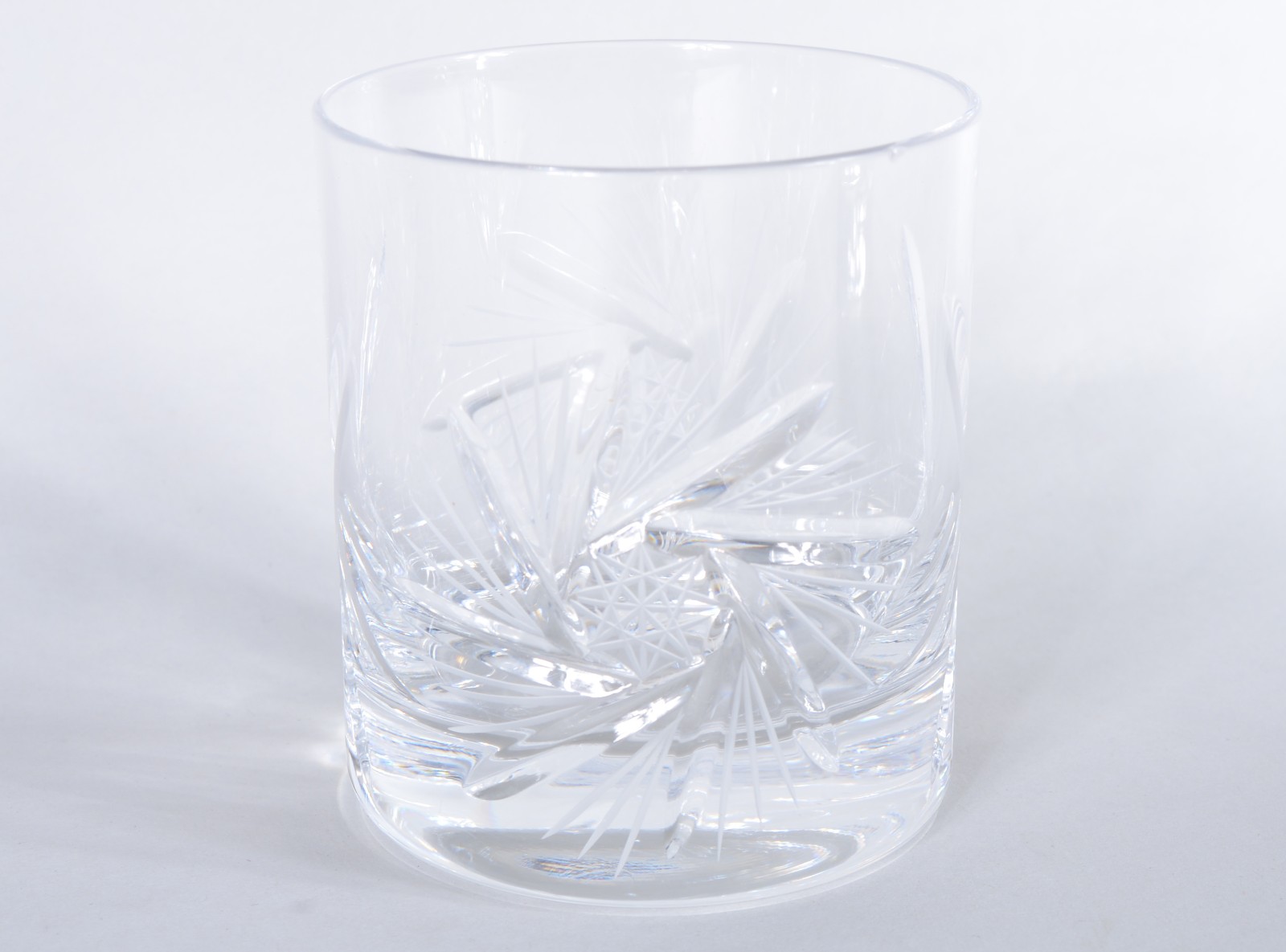 Cinco copos para whisky de cristal lapidado. - foto 4 de 7