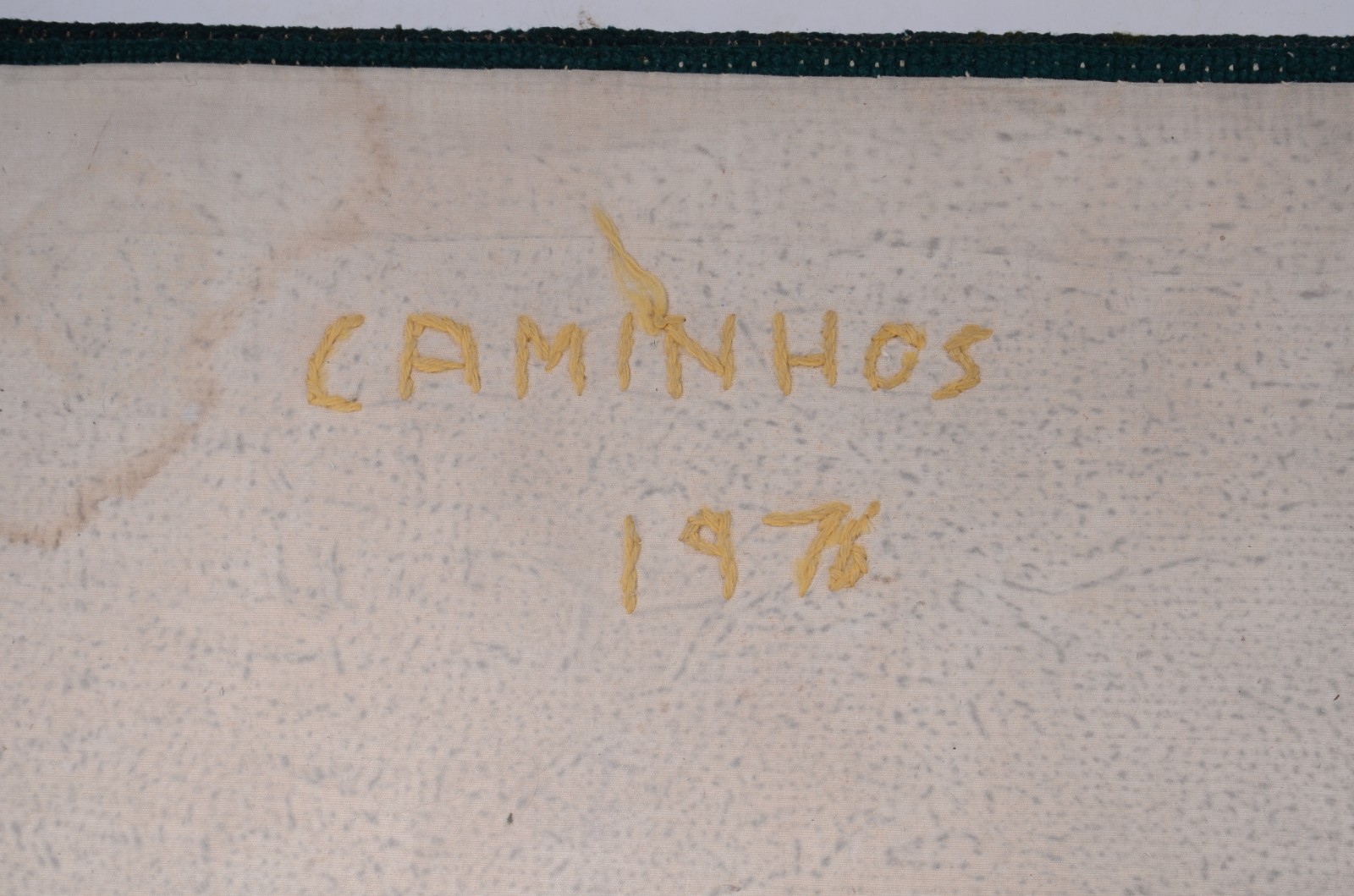 Tapete Casa Caiada - "Caminhos", datado 1976. Com desgastes. - foto 9 de 10