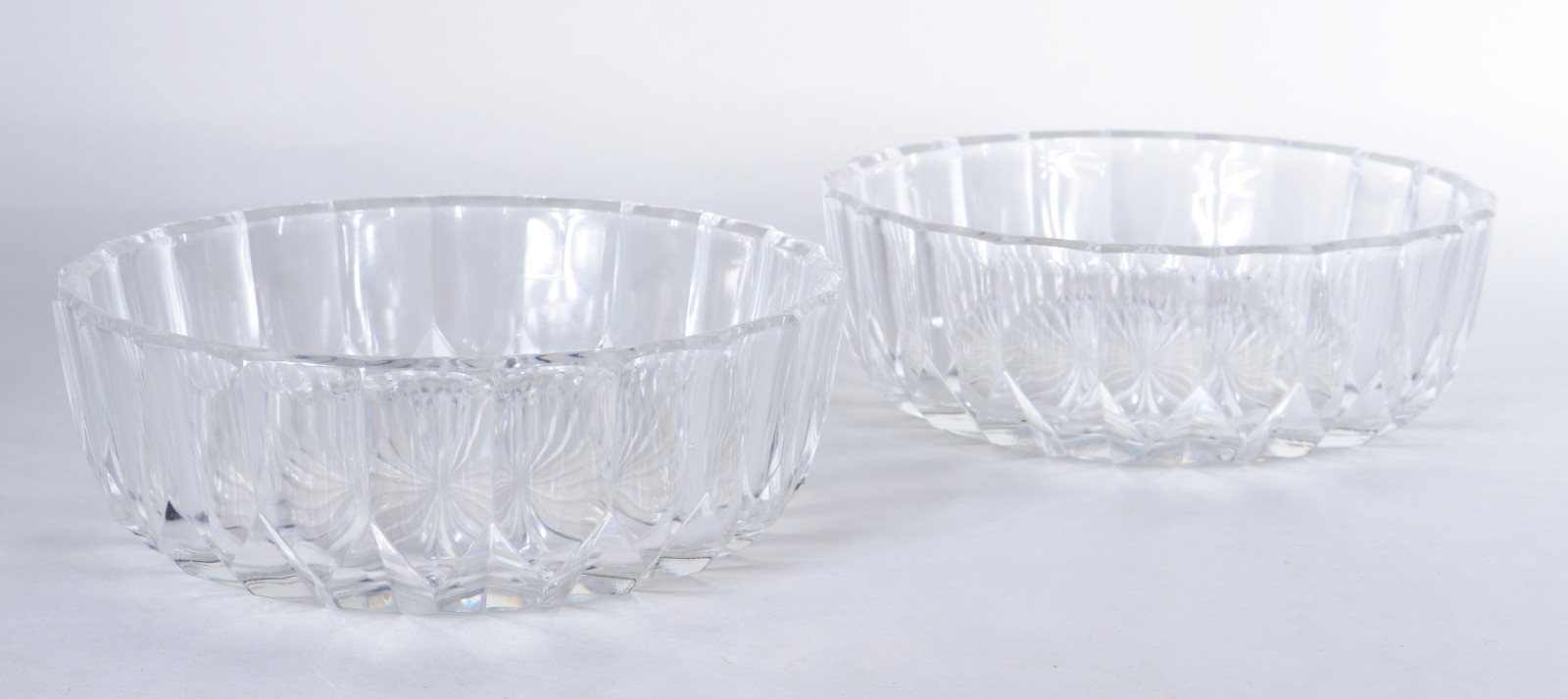 Par de bowls de cristal lapidado. - foto 1 de 6