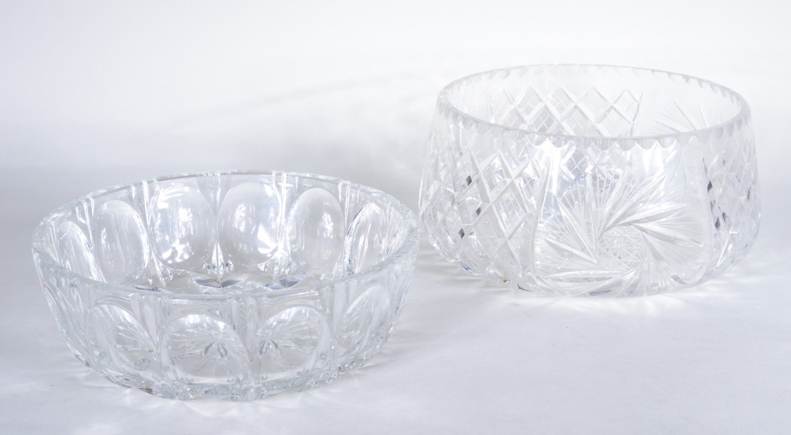 Duas fruteiras de cristal tcheco lapidado. - foto 1 de 10