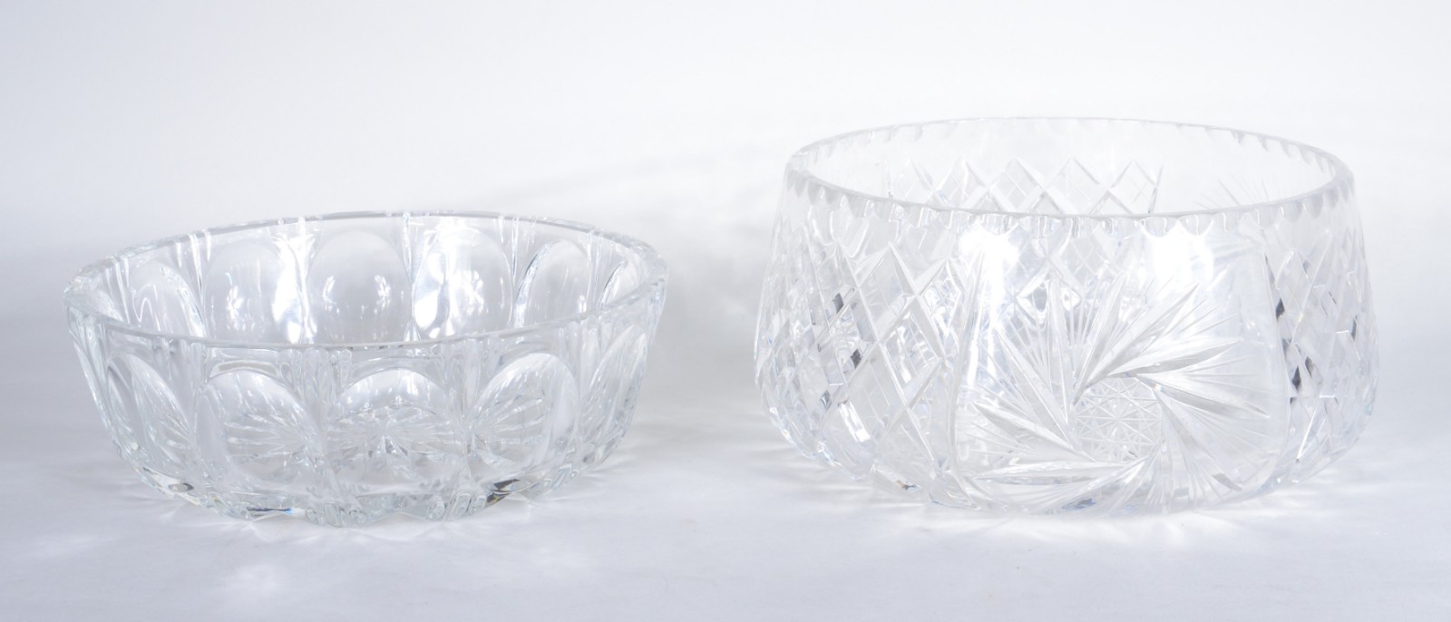 Duas fruteiras de cristal tcheco lapidado. - foto 2 de 10
