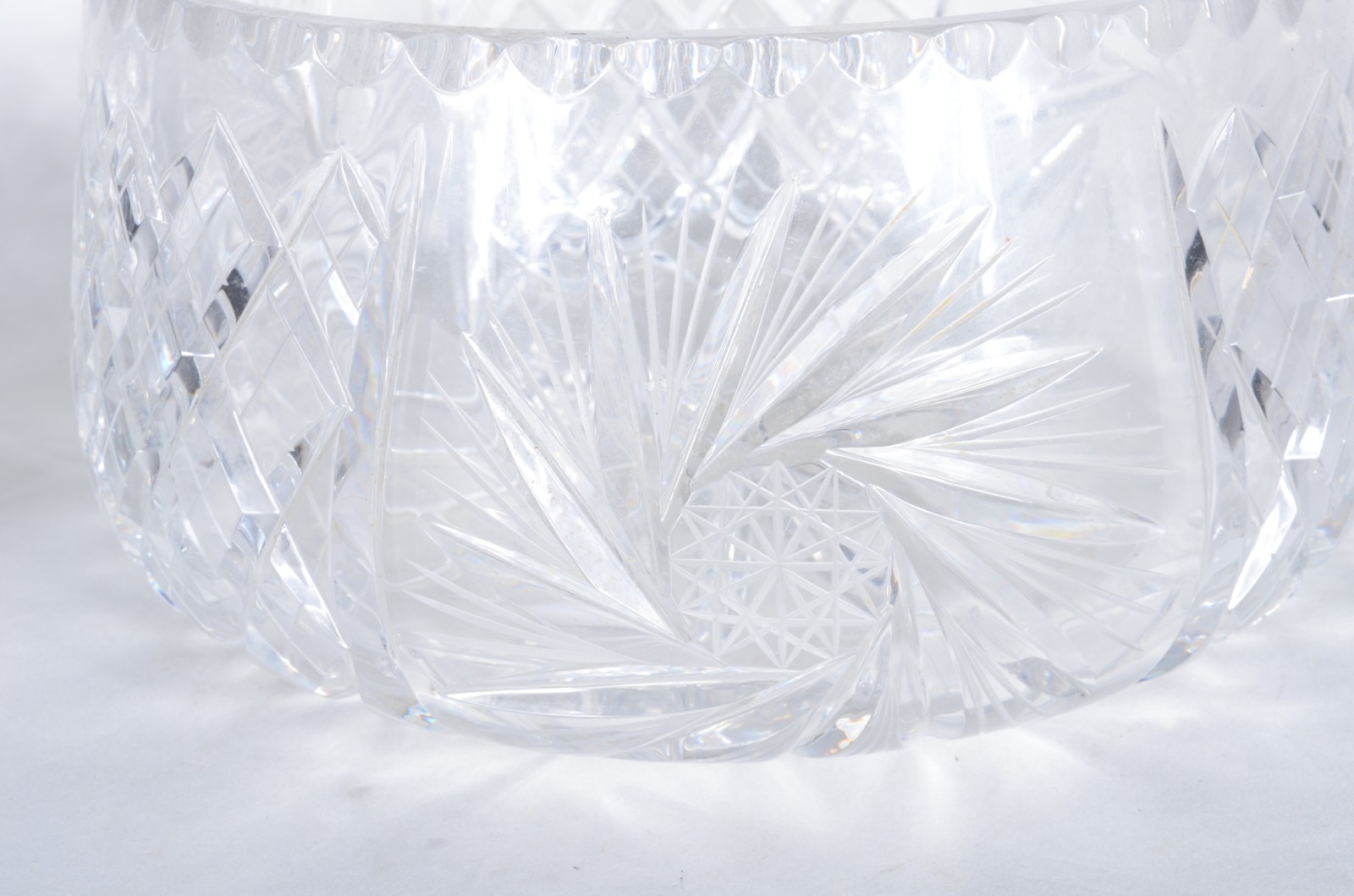 Duas fruteiras de cristal tcheco lapidado. - foto 3 de 10