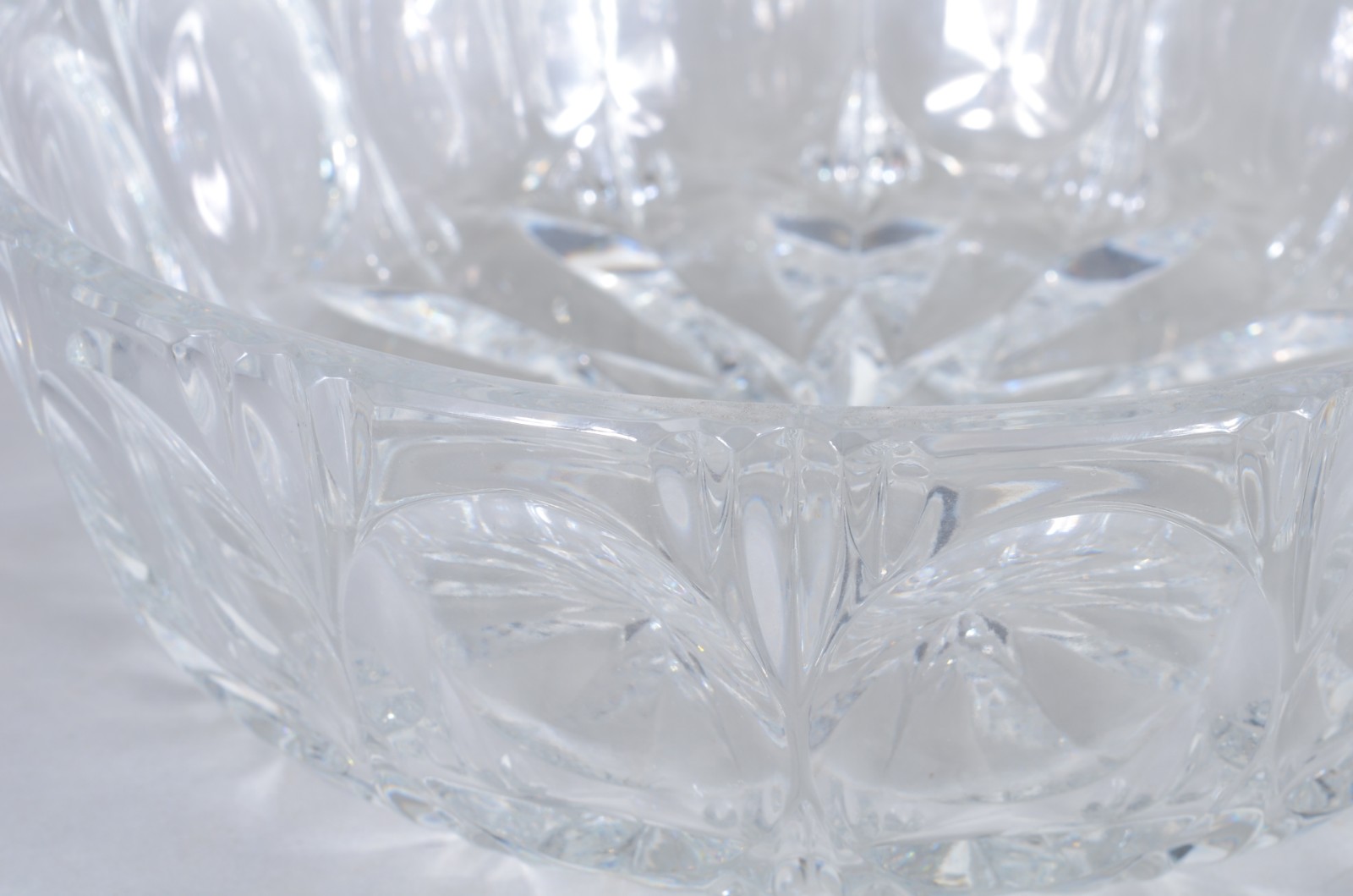 Duas fruteiras de cristal tcheco lapidado. - foto 5 de 10