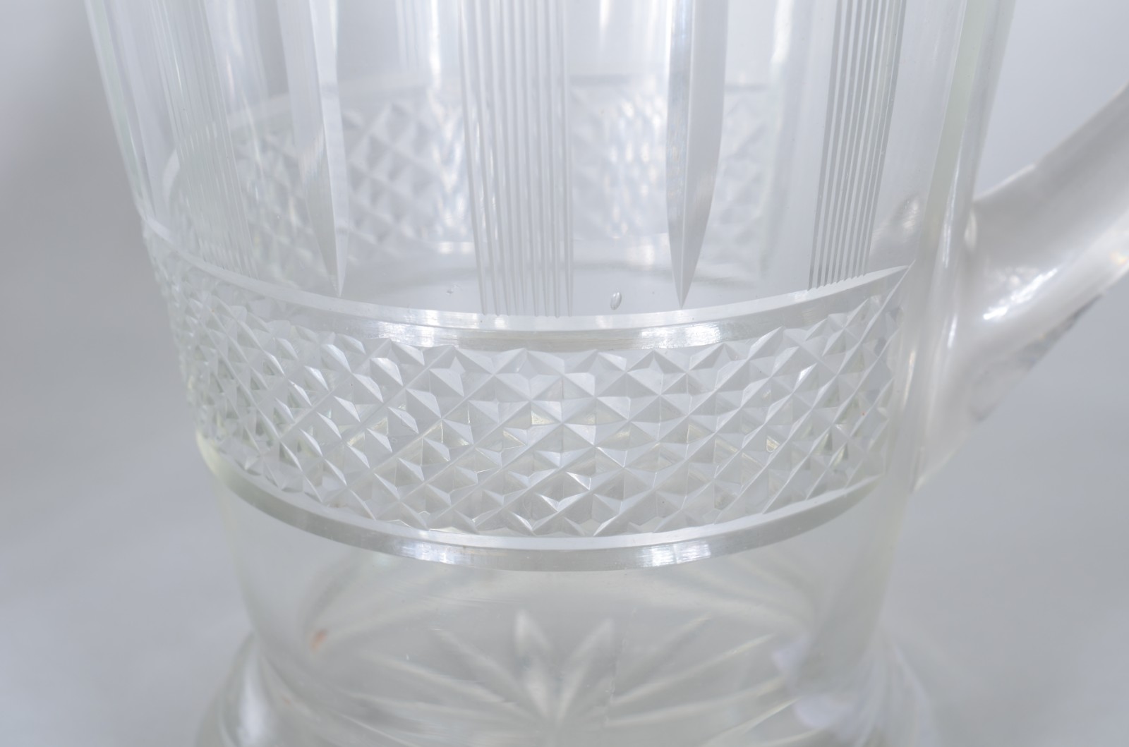 Serviço de cristal, composto de: 9 para água, 10 para vinho tinto, 8... - foto 3 de 11
