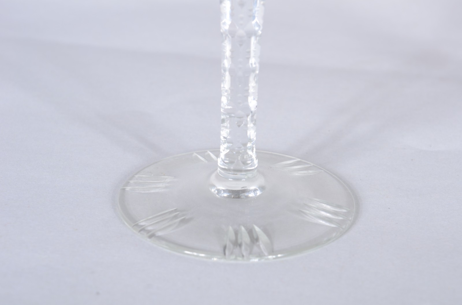 Conjunto com 5 cálices para vinho de cristal alemão doublé rubi... - foto 5 de 7