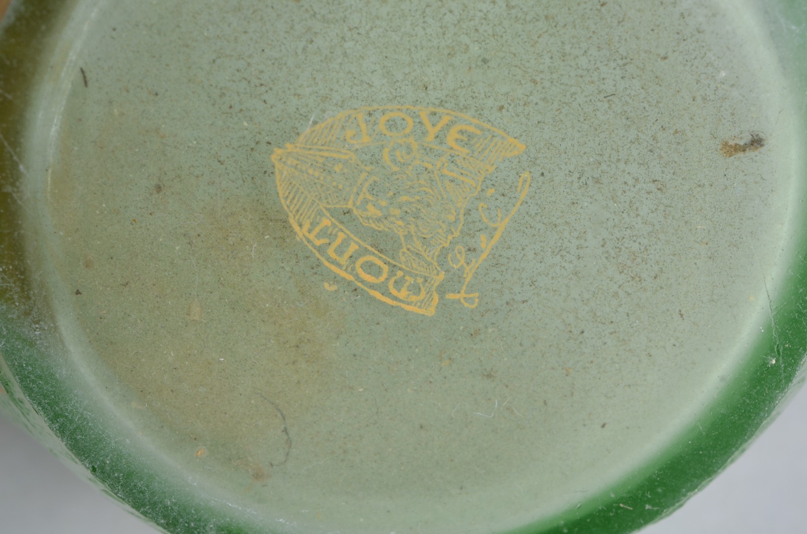 Par de raros vasos franceses de vidro verde acidado com flores de... - foto 7 de 7