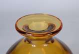 Moser Glassworks (1857),  - Garrafa de cristal tcheco Moser na cor âmbar, marcado na base.