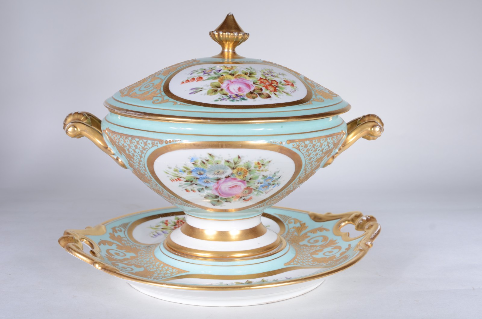 Sèvres (1740) - foto 1 de 11