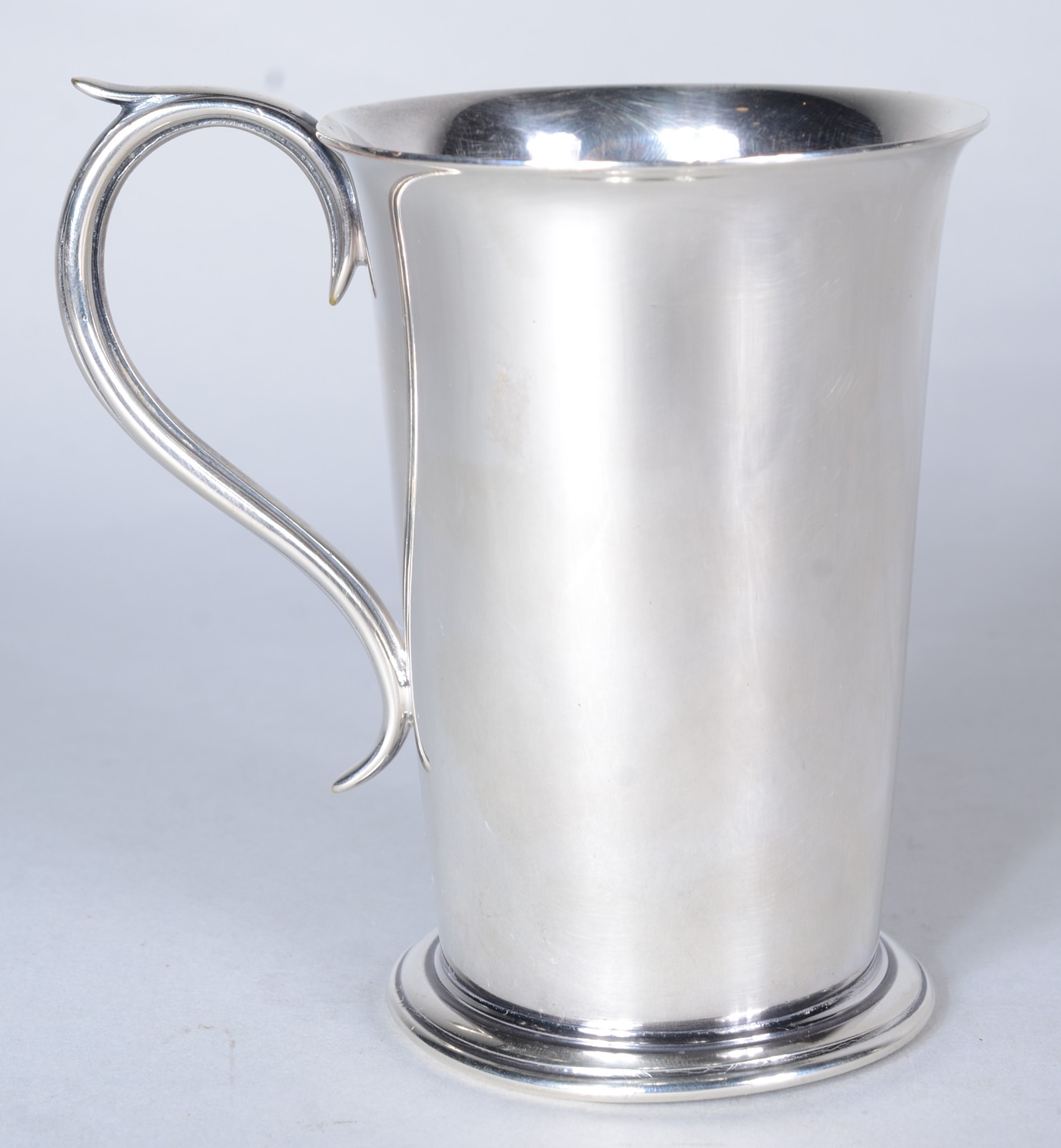 Caneca de metal inglês com inscrição de "HRH Prince Charles e Lady... - foto 2 de 8