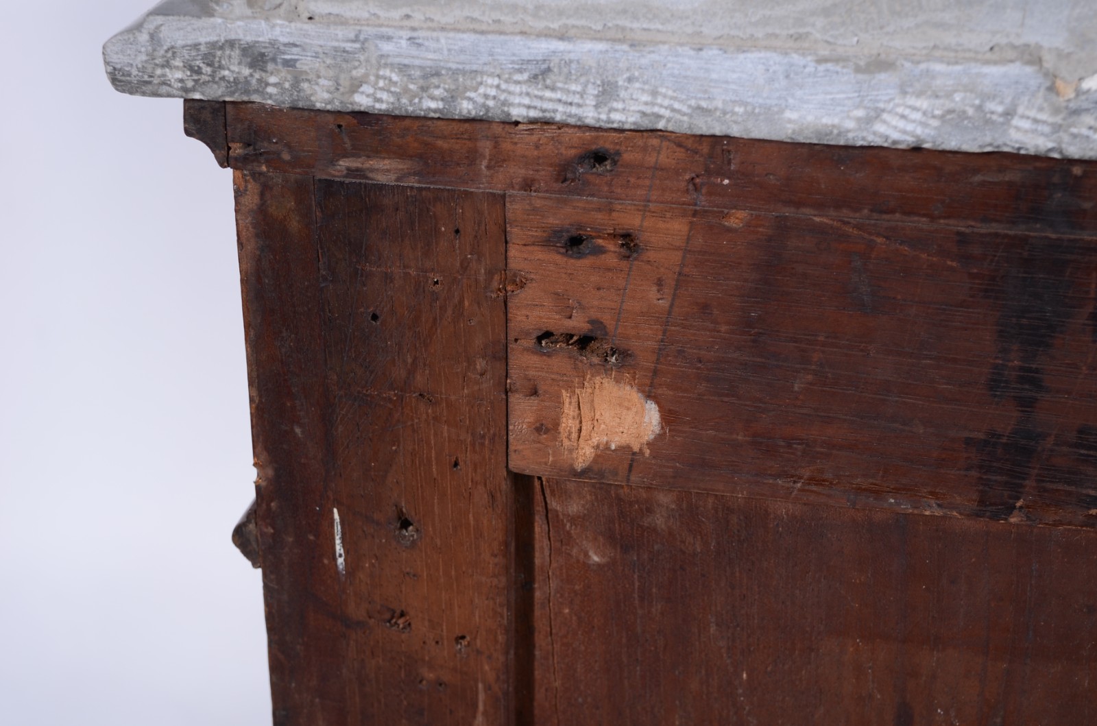 Móvel lavatório de madeira nobre com tampo de mármore, 2 portas e 2... - foto 6 de 10