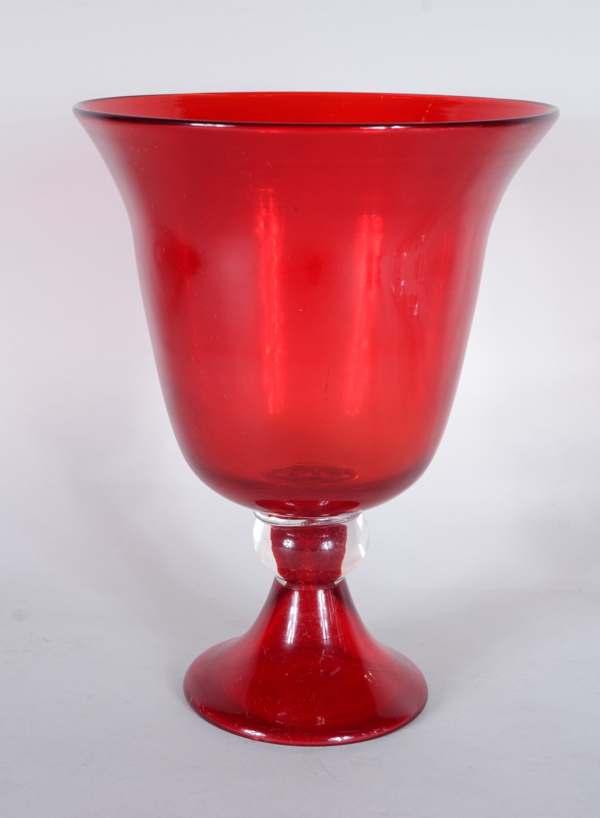 Diversas peças de vidro/cristal, sendo: caneca tcheca, 2 taças com... - foto 2 de 11