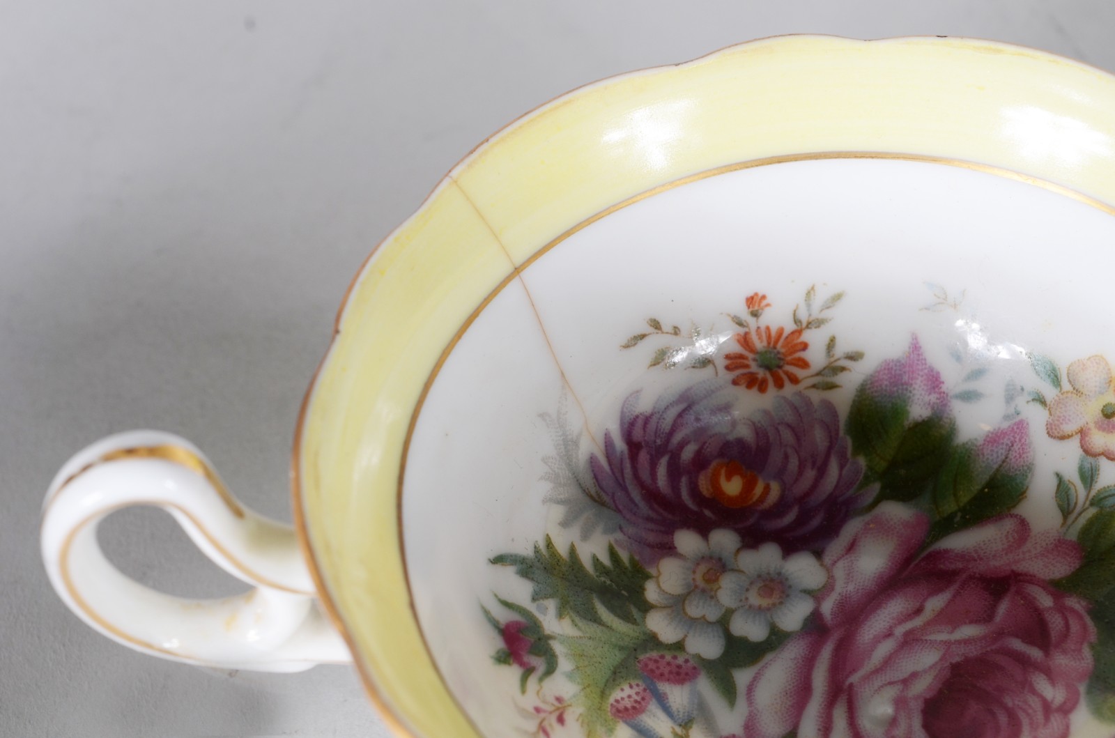 Dois conjuntos de xícaras de chá de porcelana japonesa, sendo: 6 na... - foto 9 de 9