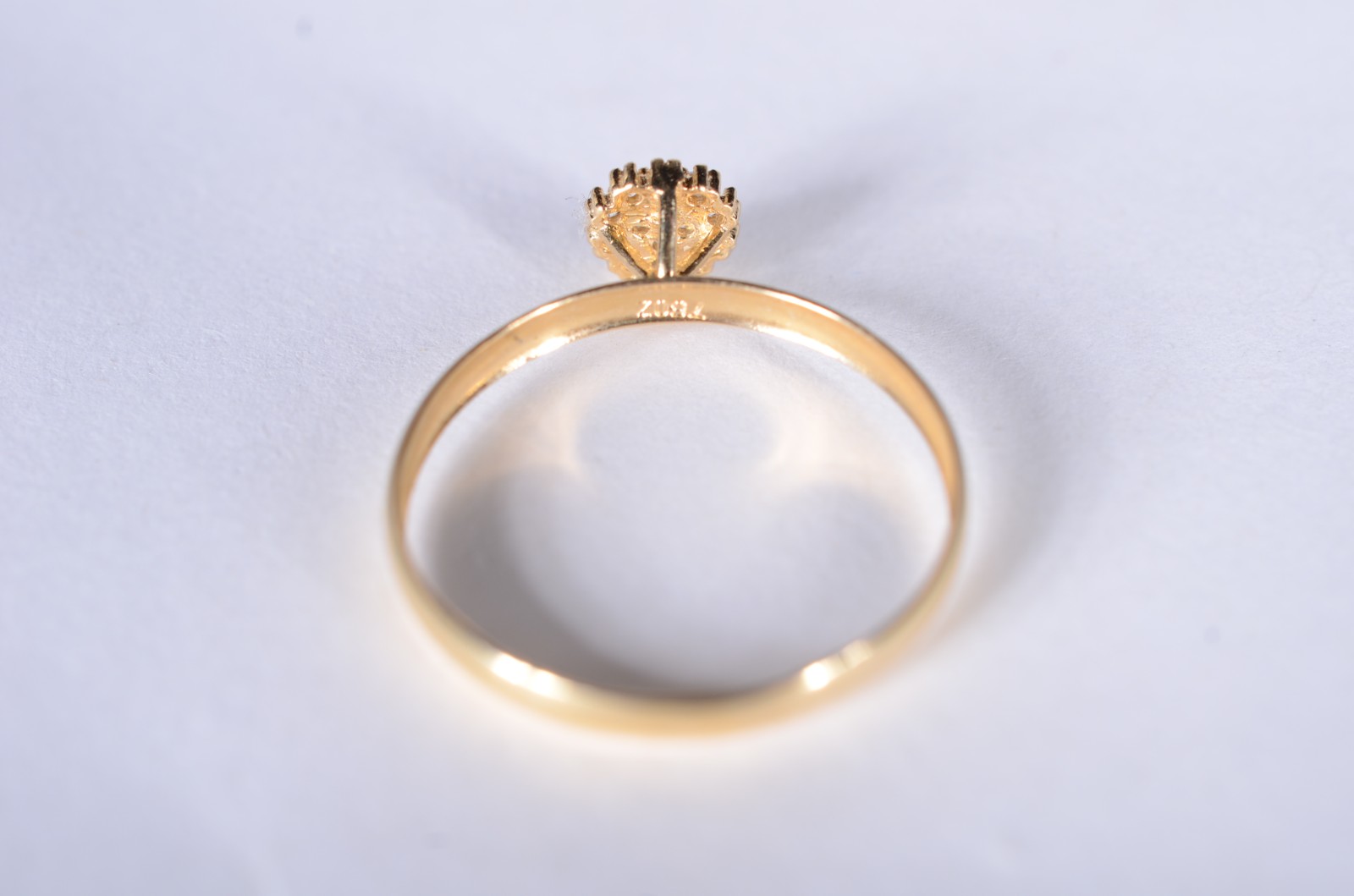 Anel de ouro 18 k., contraste 750 feitio chuveiro, aro 19. (Por... - foto 3 de 8