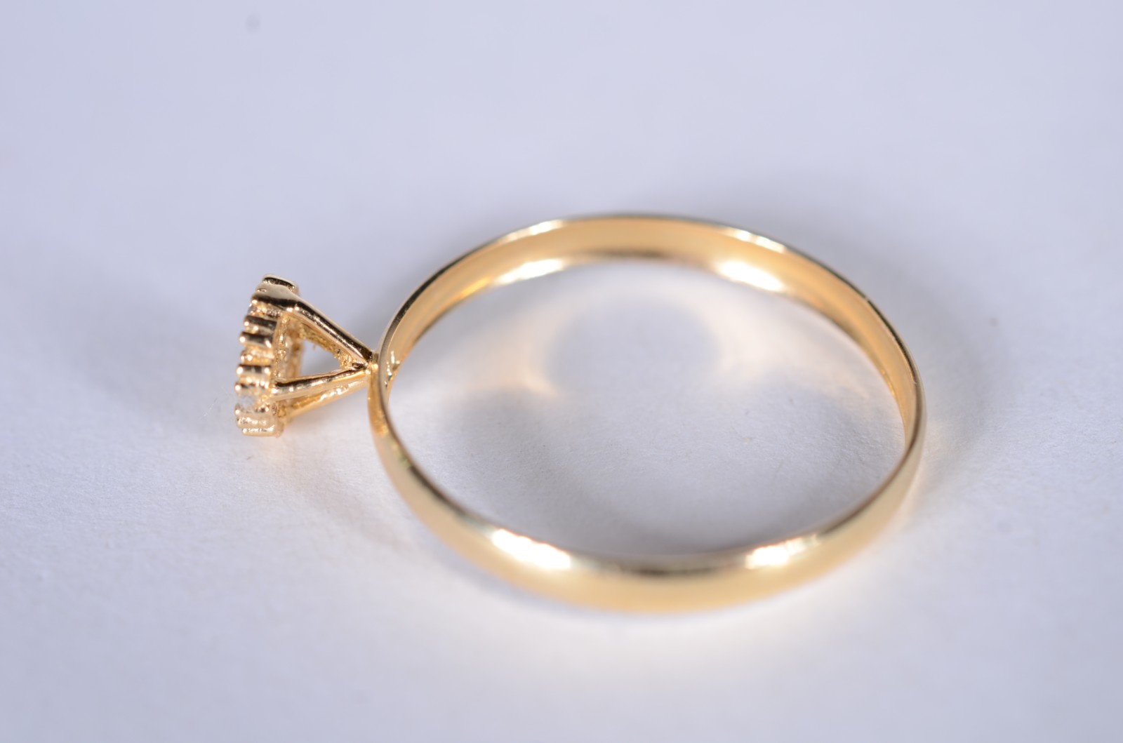 Anel de ouro 18 k., contraste 750 feitio chuveiro, aro 19. (Por... - foto 7 de 8