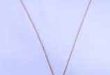 Colar de ouro 18 k., com pendente de crucifixo.... - Colar de ouro 18 k., com pendente de crucifixo.  (Por motivos de segurança a peça não se encontra na loja).