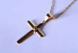 Colar de ouro 18 k., com pendente de crucifixo.... - Colar de ouro 18 k., com pendente de crucifixo.  (Por motivos de segurança a peça não se encontra na loja).