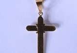 Colar de ouro 18 k., com pendente de crucifixo.... - Colar de ouro 18 k., com pendente de crucifixo.  (Por motivos de segurança a peça não se encontra na loja).