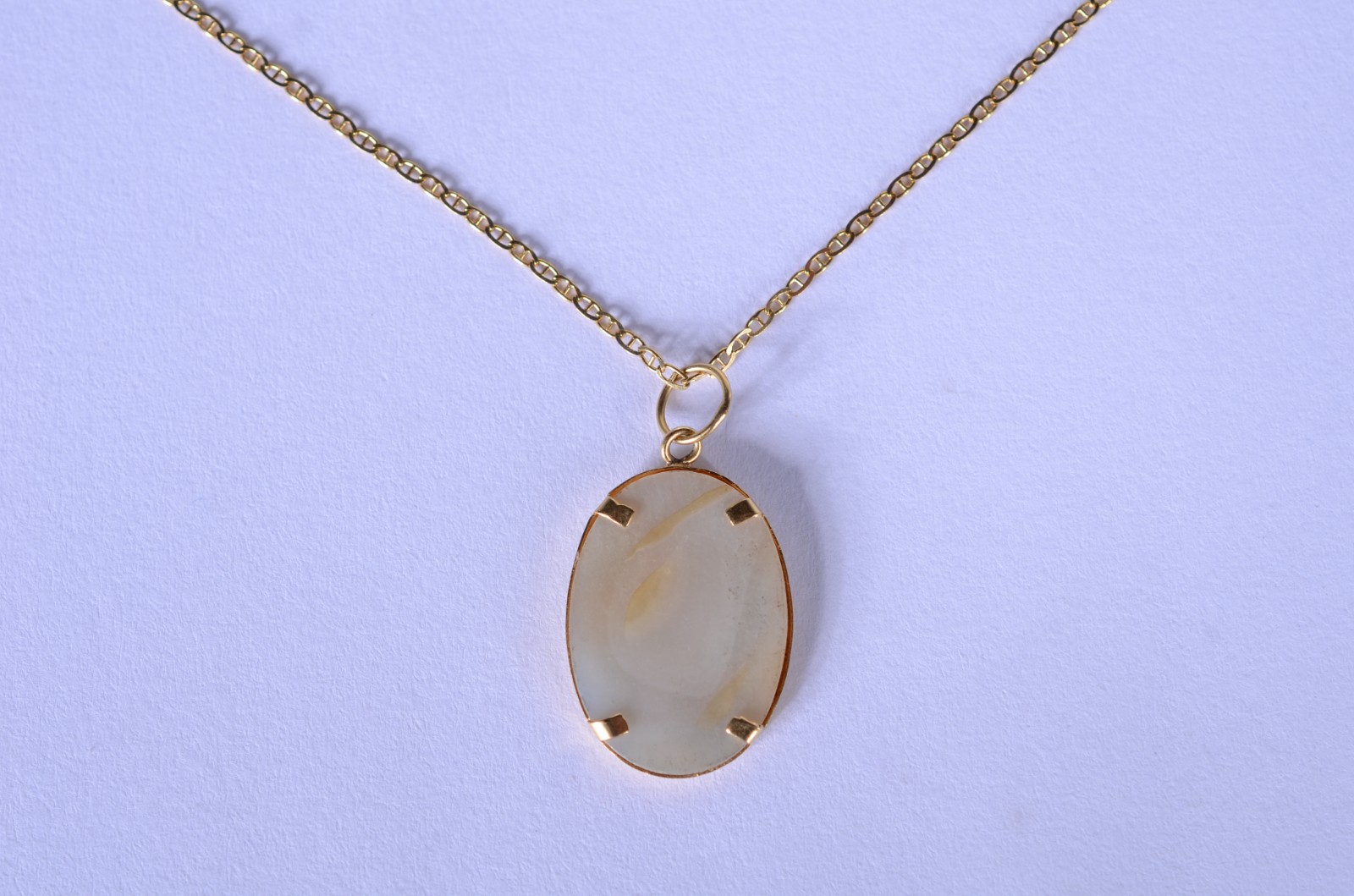Colar de ouro 18 k., contraste 750 mls com pendente de madre perola... - foto 5 de 7