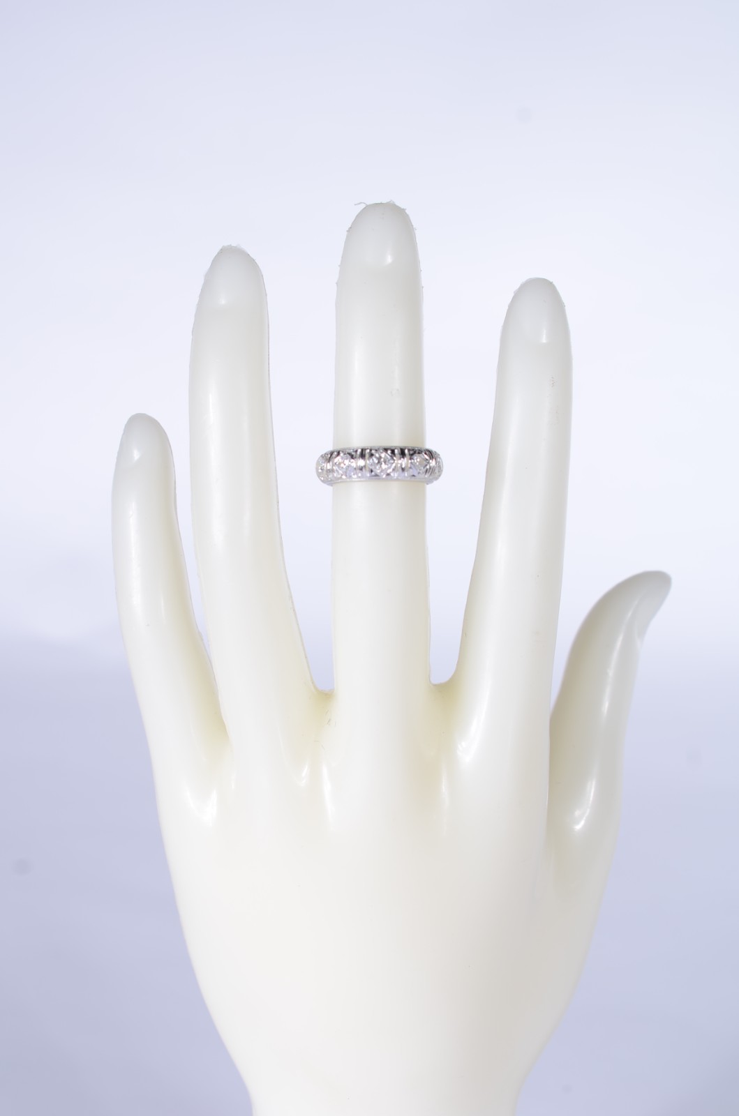 Aliança completa de platina Art Deco cravejado com 8 brilhantes de... - foto 6 de 6