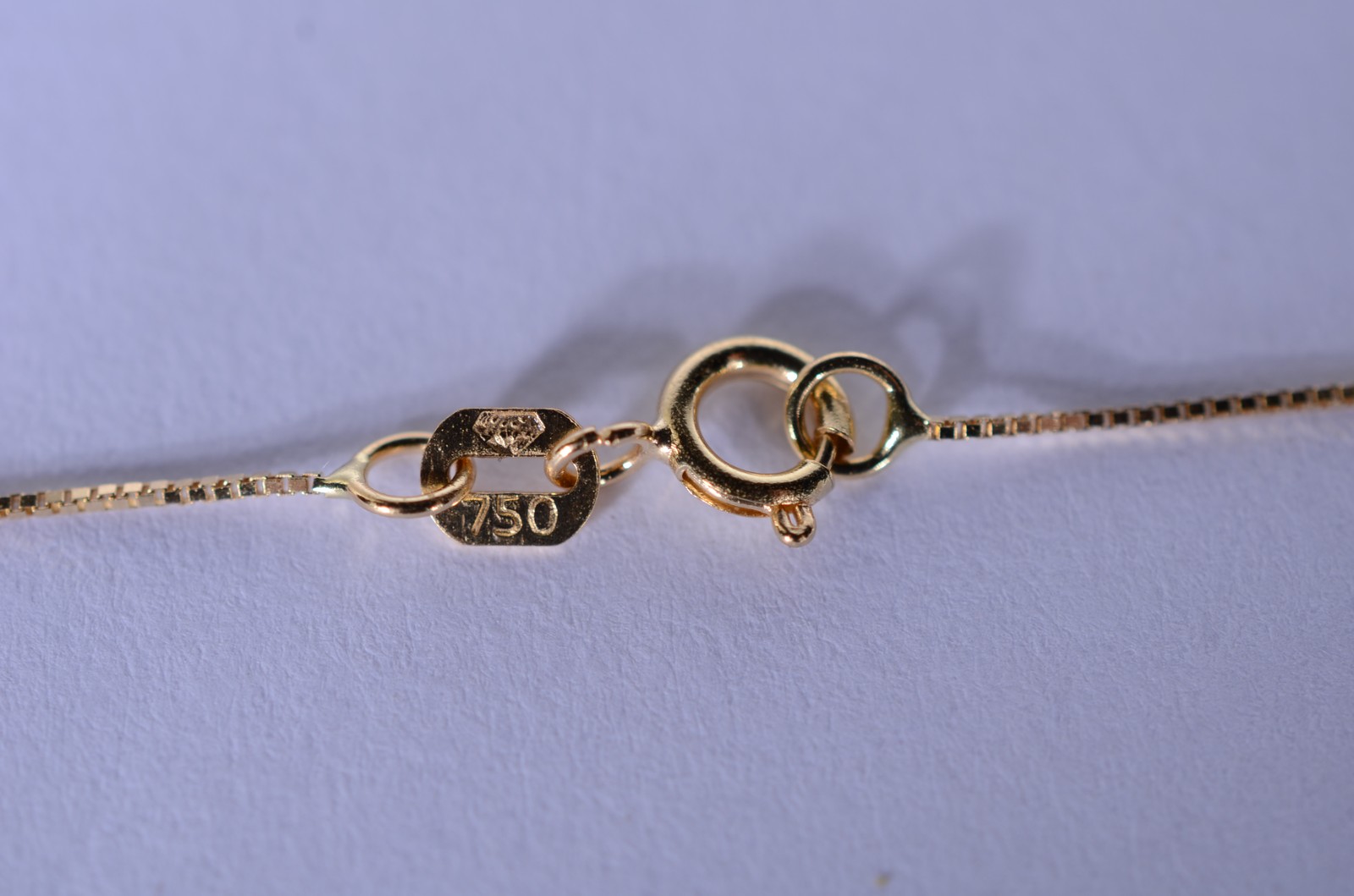 Colar de ouro 18 k., contraste 750 mls com pendente "Estrela de... - foto 4 de 5