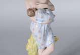 Vieira de Castro, Maternidade - Estatueta de porcelana policromada, marca base.