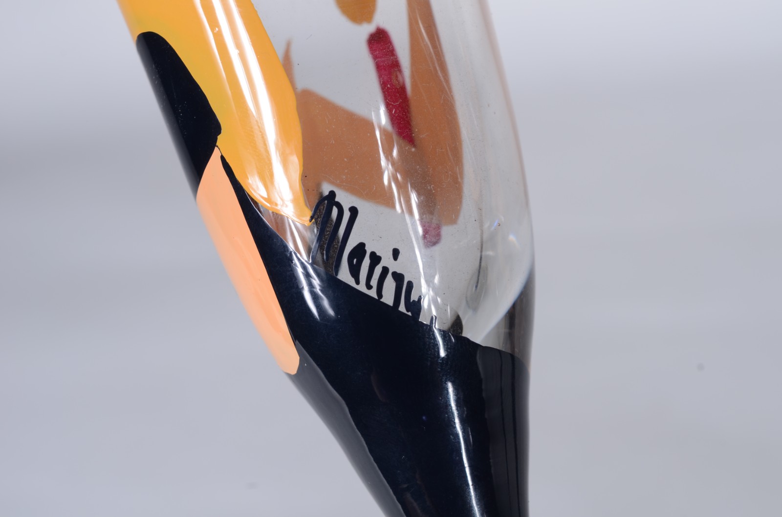 Seis flutes para champagne de vidro pintadas á mão, assinadas. - foto 5 de 5