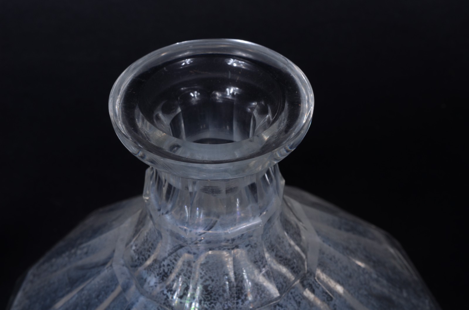 Duas garrafas de cristal. Com mofo. - foto 8 de 10