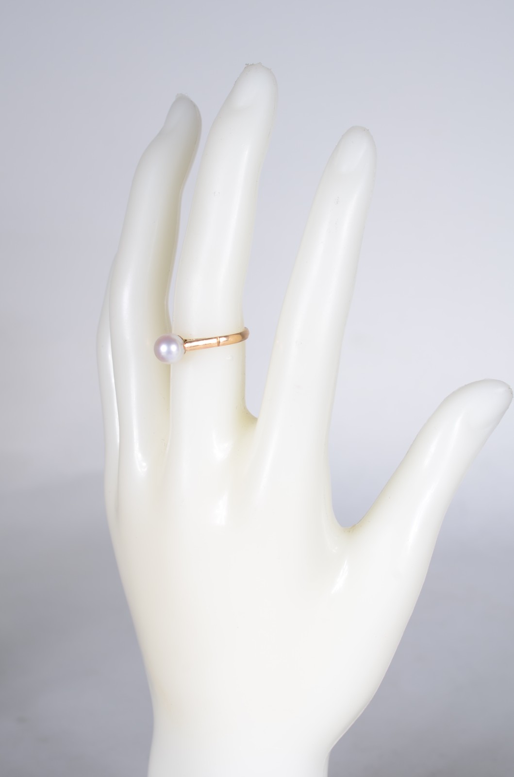Conjunto composto de: anel e par de brincos de ouro 18 k., contraste... - foto 7 de 7