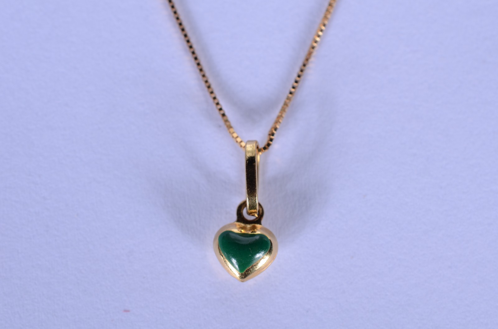 Colar com pendente de ouro 18 k., contraste 750 mls. (Por motivos de... - foto 1 de 7