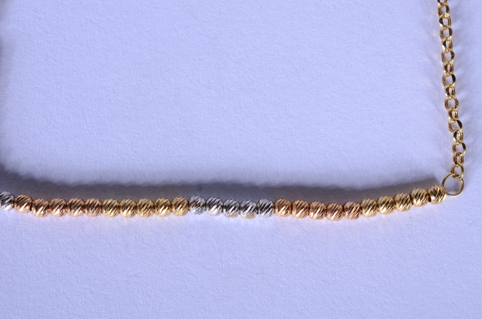Pulseira em três tons de ouro, contraste 750 mls com "bolinhas"... - foto 2 de 7