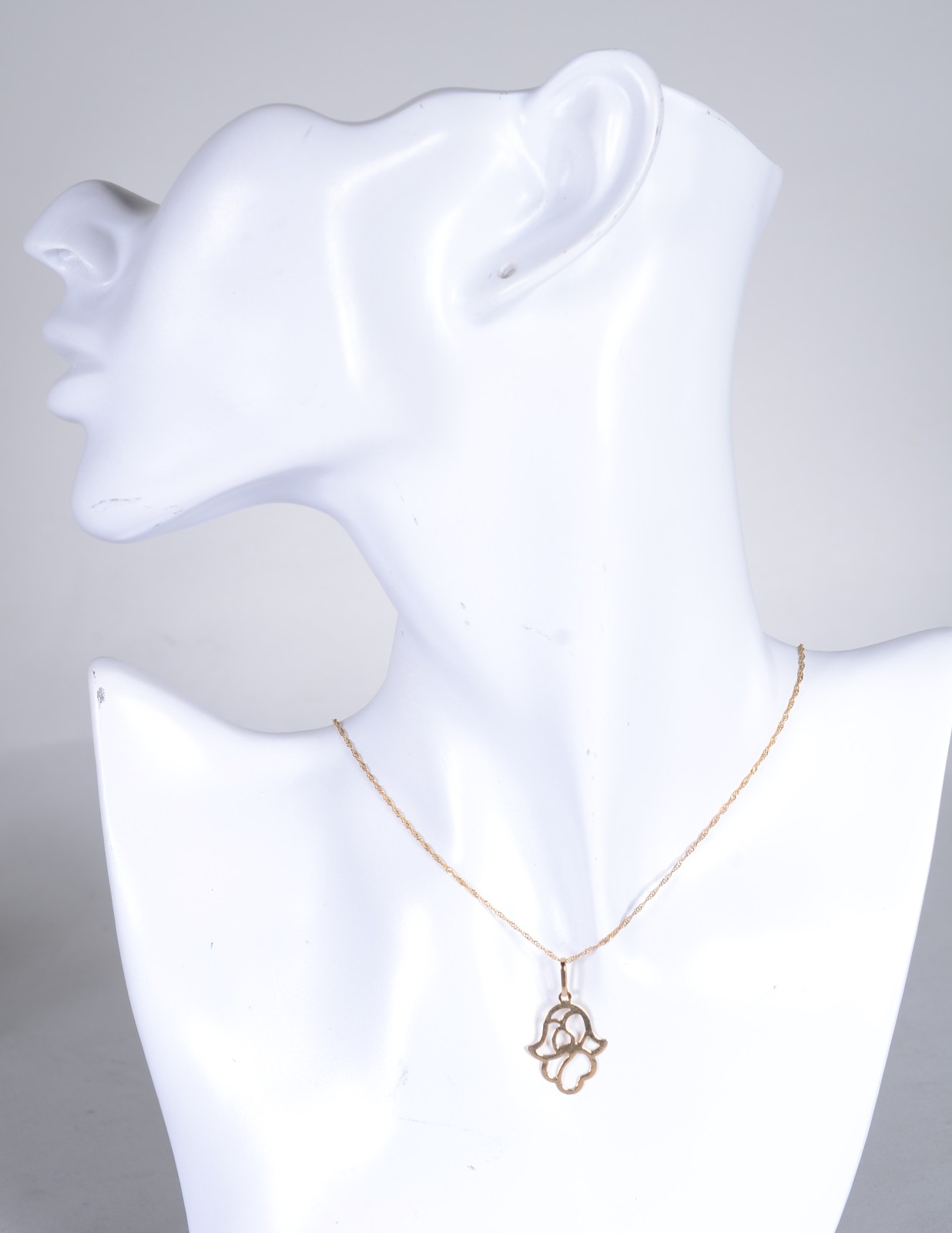 Colar com pendente de ouro 18 k., contraste 750 mls. (Por motivos de... - foto 6 de 6