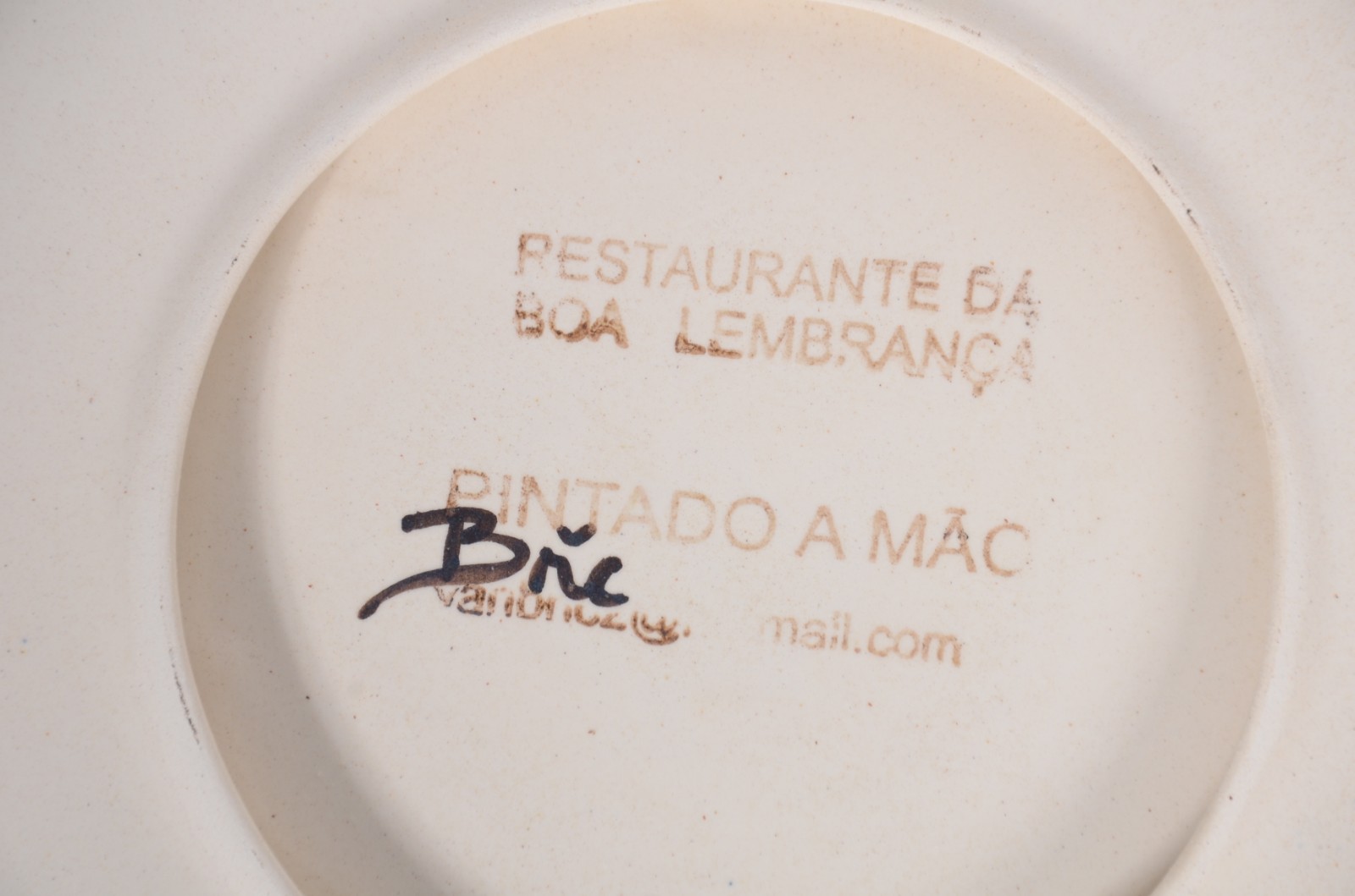 Dois pratos de cerâmica de restaurantes da "Boa Lembrança". - foto 4 de 4