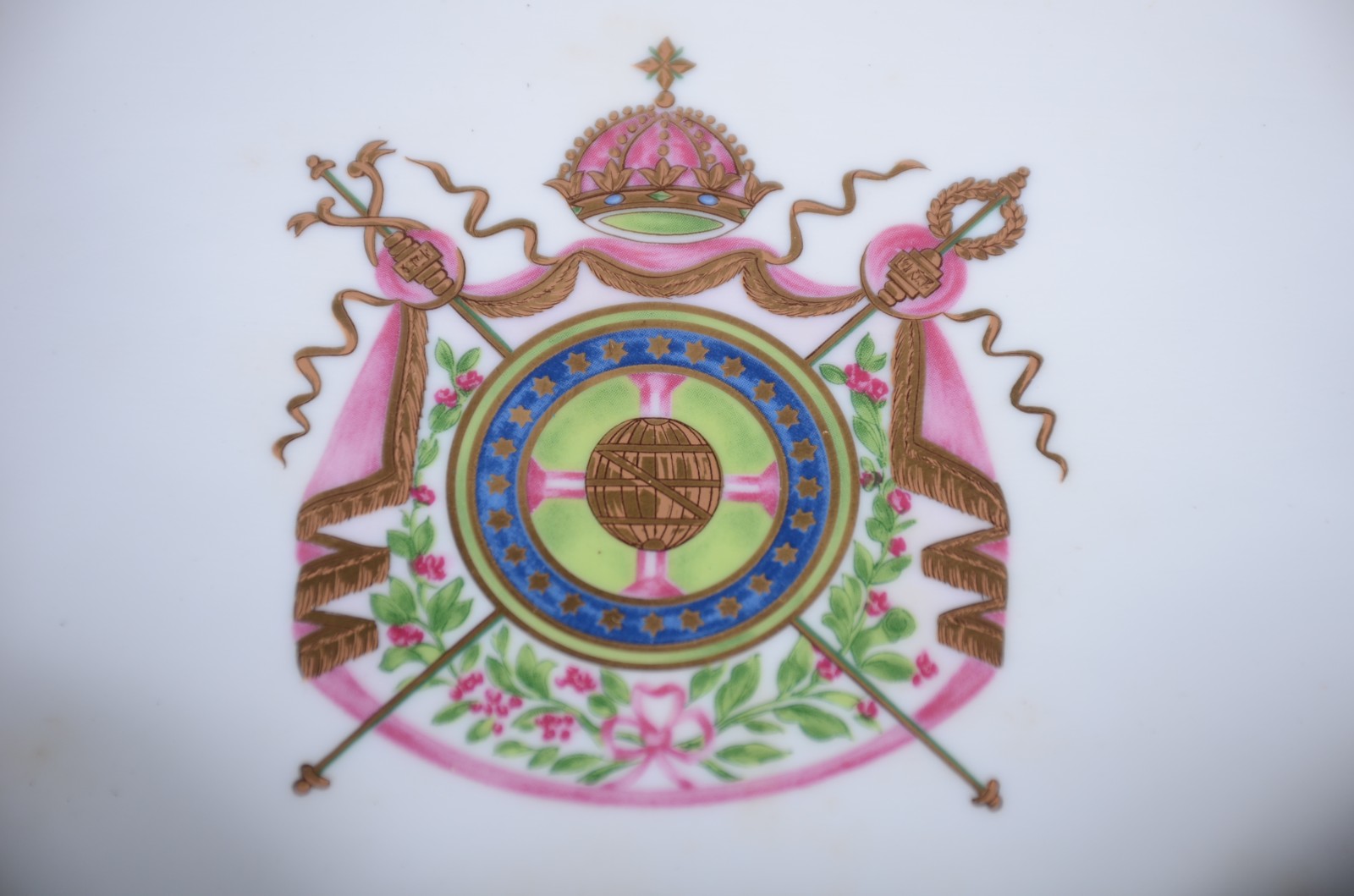 Três peças de porcelana portuguesa OR (Oficina Real) - "Coleção Dom... - foto 3 de 7