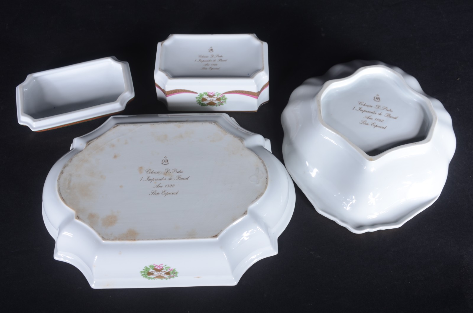 Três peças de porcelana portuguesa OR (Oficina Real) - "Coleção Dom... - foto 5 de 7