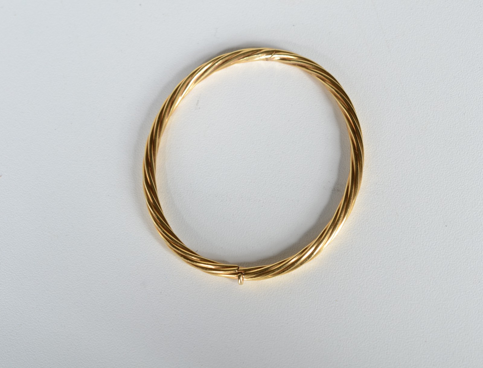 Pulseira de ouro 18 k., retorcida. (Por motivos de segurança a peça... - foto 3 de 3