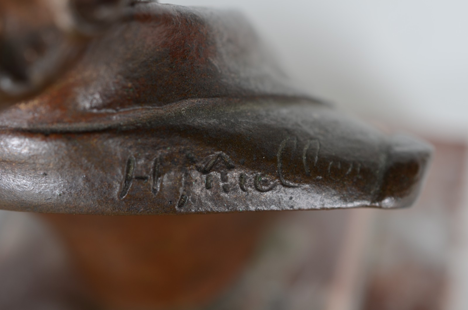 Busto de bronze representando Goethe, base de mármore, assinado H... - foto 6 de 6
