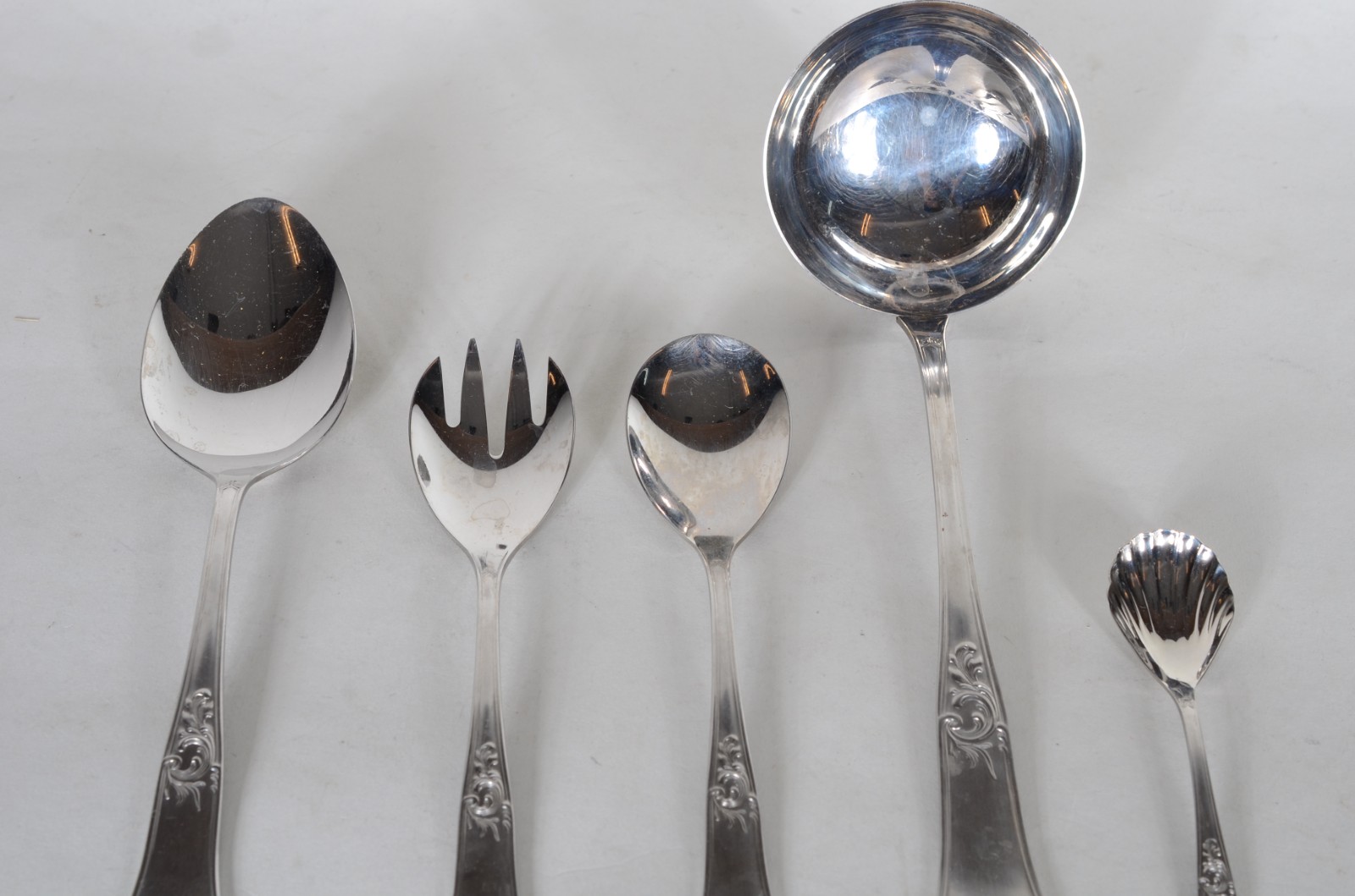Faqueiro de aço inox Hercules, composto de: 12 garfos, 11 colheres... - foto 3 de 11