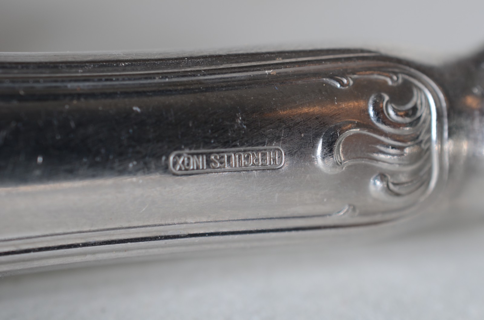 Faqueiro de aço inox Hercules, composto de: 12 garfos, 11 colheres... - foto 10 de 11