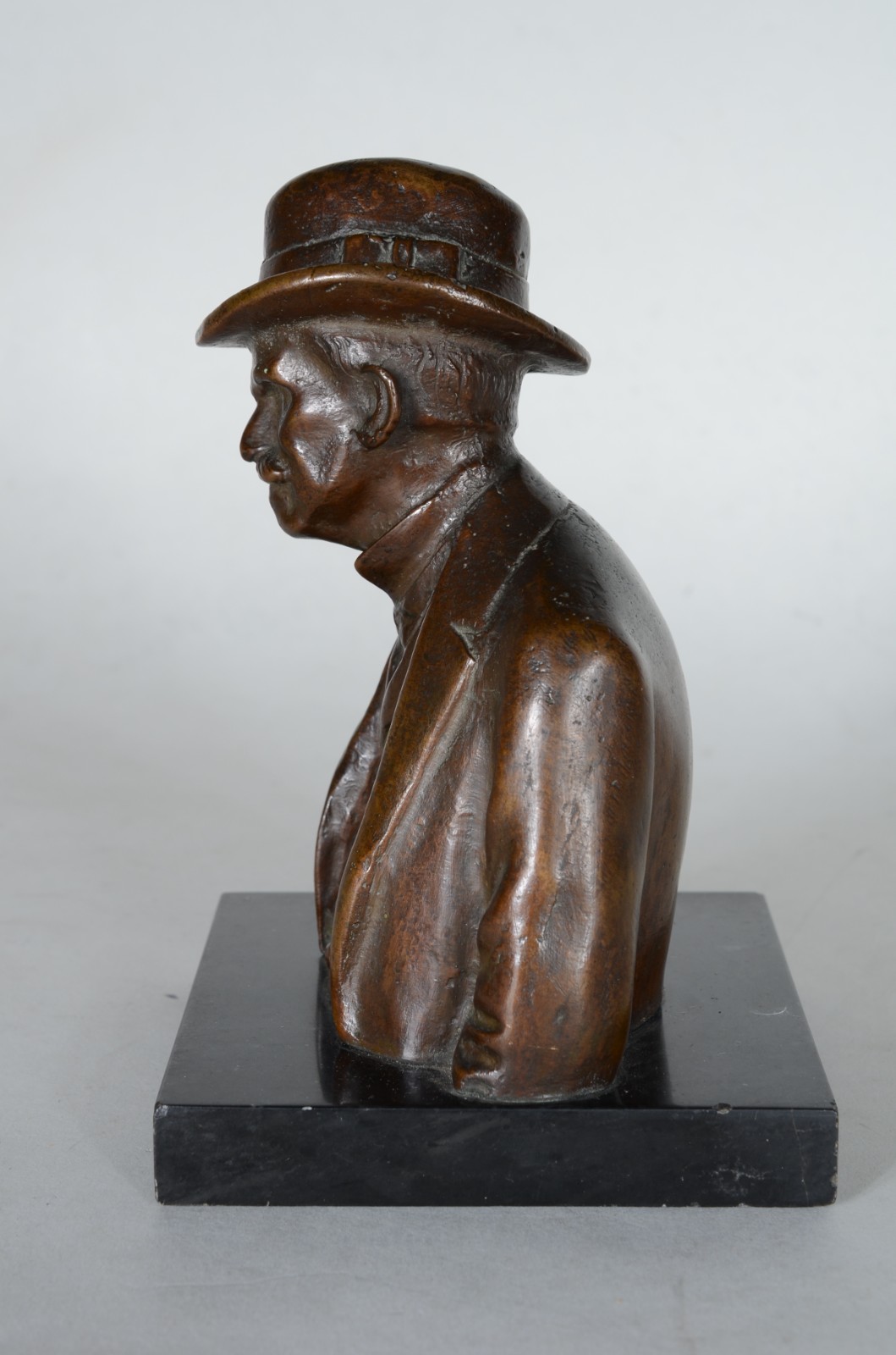 Busto de bronze representando Ruy Barbosa. - foto 4 de 5