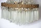 Lustre de bronze, estilo Império com contas de ... - Lustre de bronze, estilo Império com contas de cristal lapidada.
