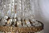 Lustre de bronze, estilo Império com contas de ... - Lustre de bronze, estilo Império com contas de cristal lapidada.