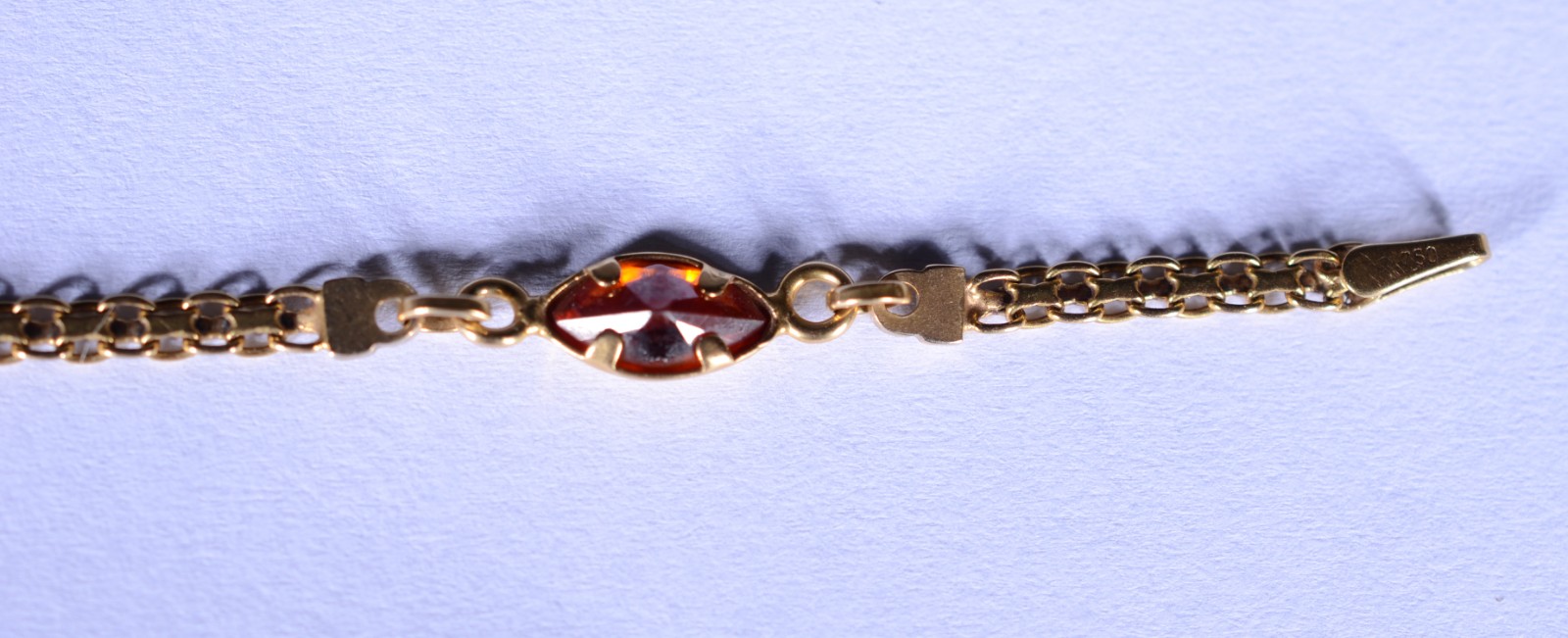 Pulseira de ouro 18 k., com pedra âmbar. (Por motivos de segurança a... - foto 5 de 6