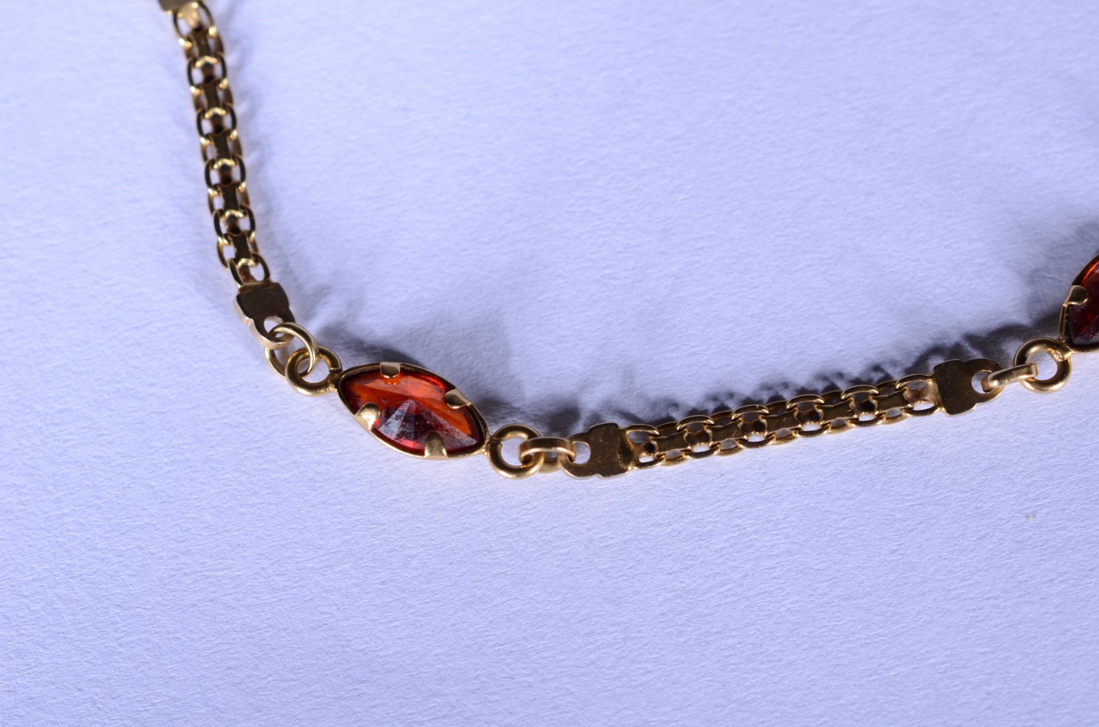 Pulseira de ouro 18 k., com pedra âmbar. (Por motivos de segurança a... - foto 6 de 6