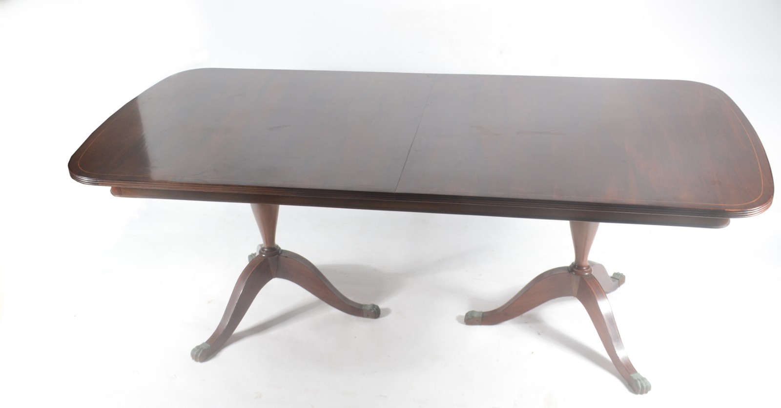 Mesa de jantar de madeira nobre, tampo oval com uma tábua extensora (... - foto 2 de 5
