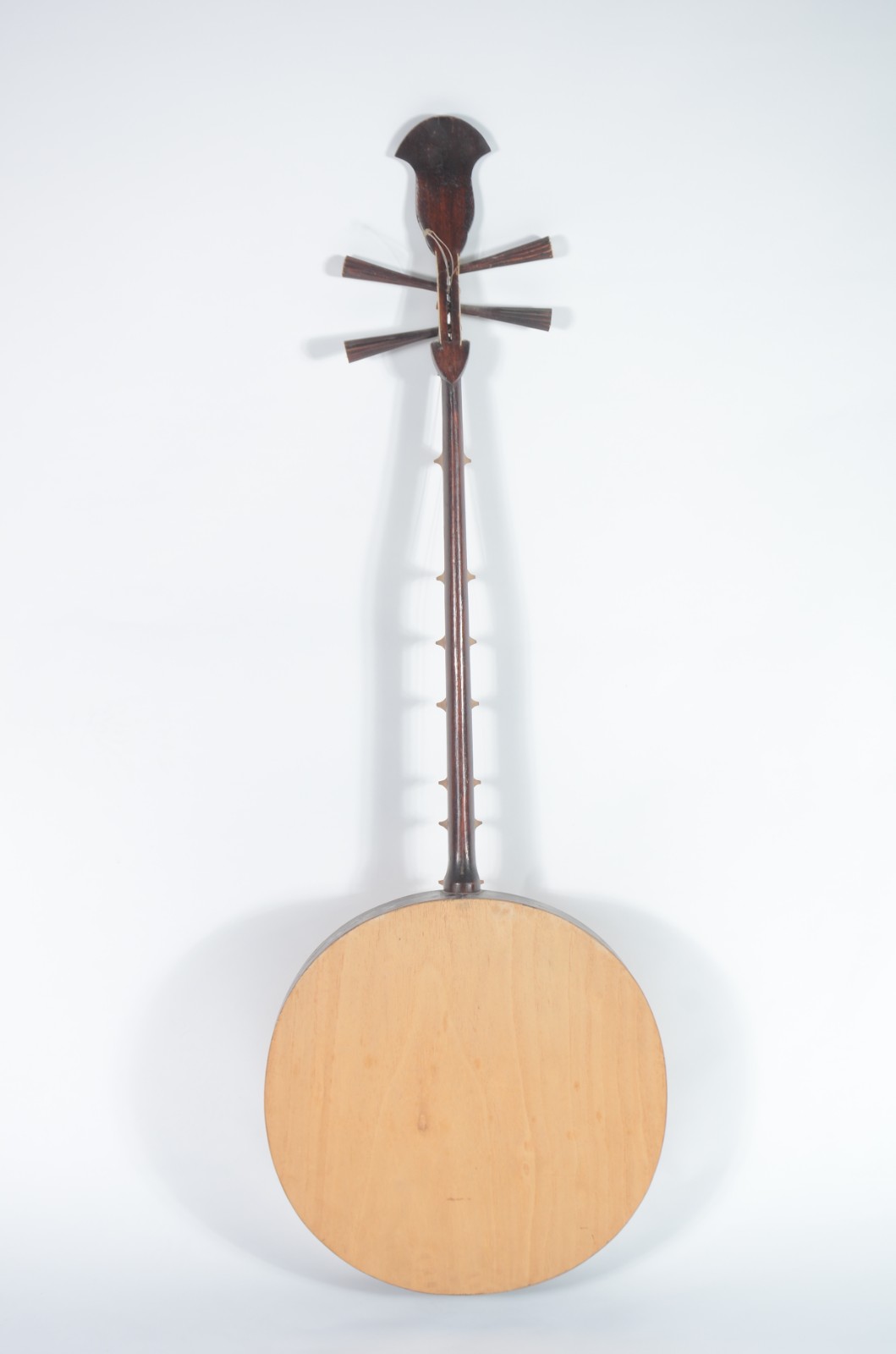 Peça decorativa representando instrumento musical do Vietnã, de... - foto 4 de 6